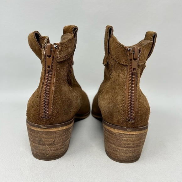 Susina Boots Sz 7 Brown Suede Perforated Ankle Zip Back Western Bootie - Picture 8 of 13